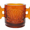 A Beijing glass cup with Arabian inscription. China, 18th cent. (Qing-dynasty 1644-1911). Photo Auktionshaus Stahl