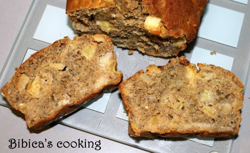 Cake santé aux fibres {flocons d'avoine et farine de lentilles vertes} et aux amandes coupe 1