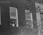syi_sc10_on_set_011_1