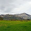 les villages de Lées et Athas