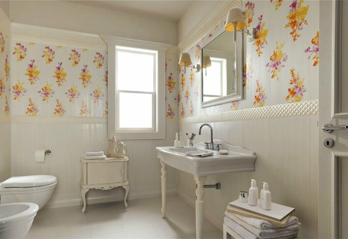 White-floral-traditional-bathroom