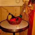 Fruits, rafia et bougies...