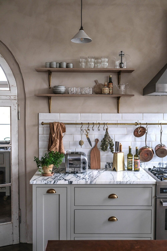 A+Beautiful+deVOL+Kitchen+in+a+Renovated+German+Schoolhouse+-+The+Nordroom