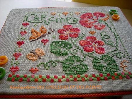 boite à bobines détails broderie