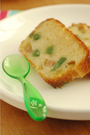 Cake_brousse__rhubarbe__angelique__vanille_et_poivre_long_4