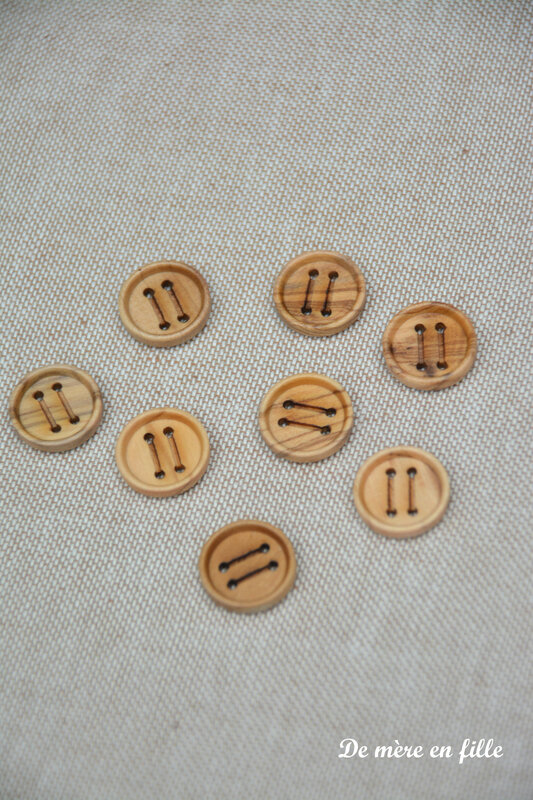 bouton bois motif central