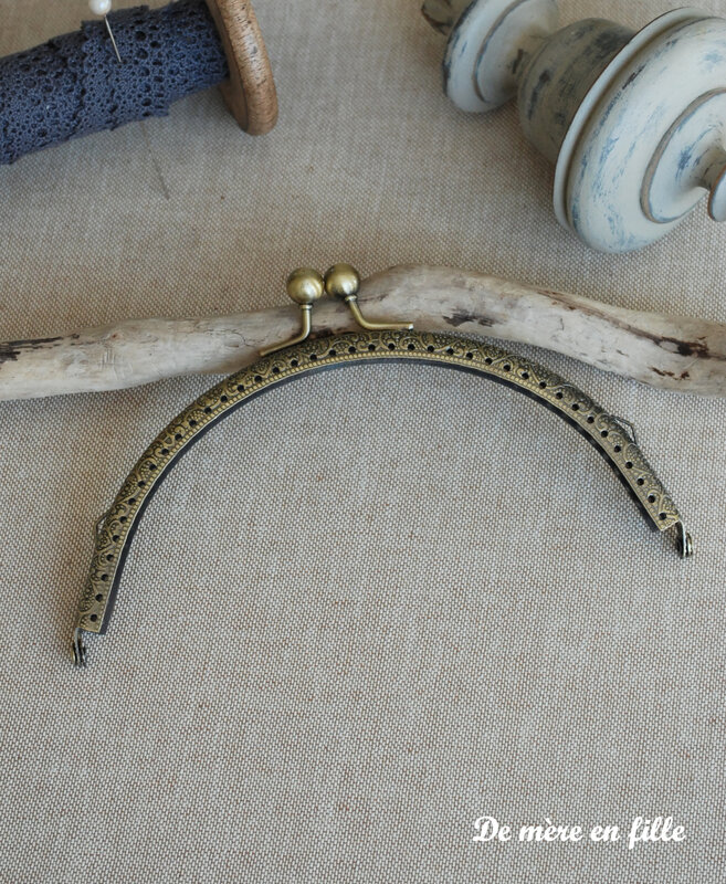 fermoir bronze 15 cm