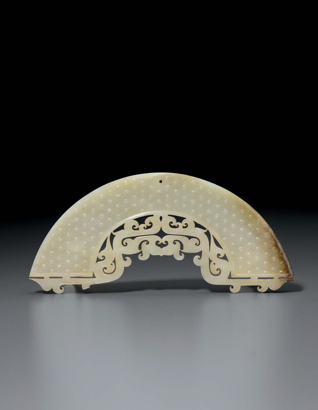 A very rare white jade arc-shaped pendant, huang, China, Late Eastern Zhou dynasty, 5th-4th century BC 1