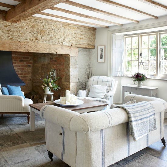 1-Inglenook-fireplace-in-living-room--Country-Homes-and-Interiors--Housetohome_co_uk