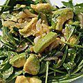 Salade de roquette et avocat
