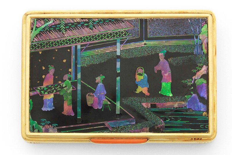 An art deco laque burgauté and coral box by Cartier, £10,000-15,000