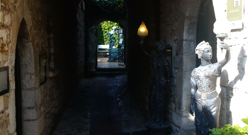 EZE13