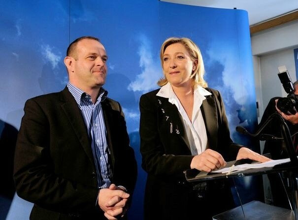 Briois et MLP siège du FN