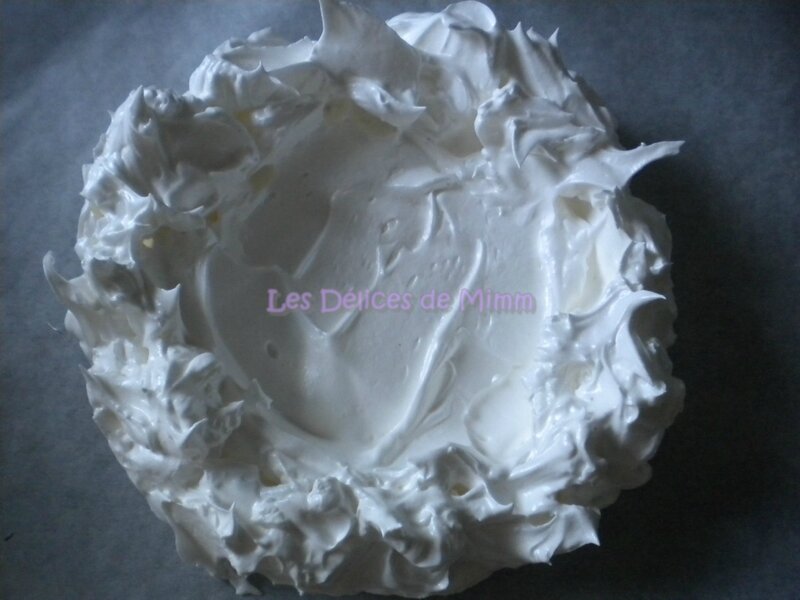 Pavlova aux fruits rouges