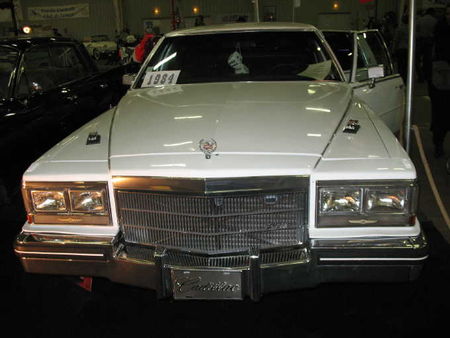 CadillacFleetwood84az2