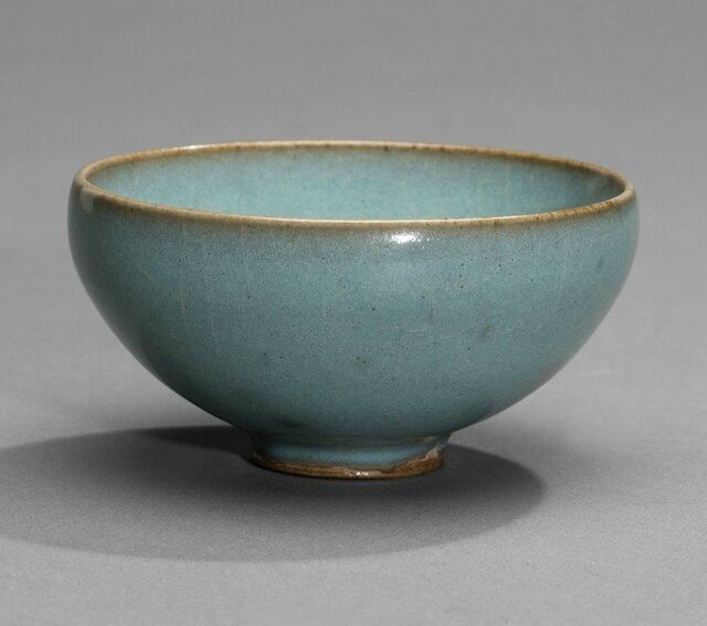 A fine lavender-glazed Junyao bowl, Song-Jin dynasty (960-1234)