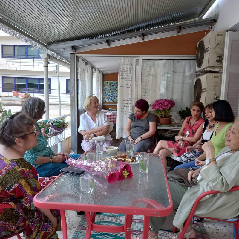 soirée la fille en jean d'Egine