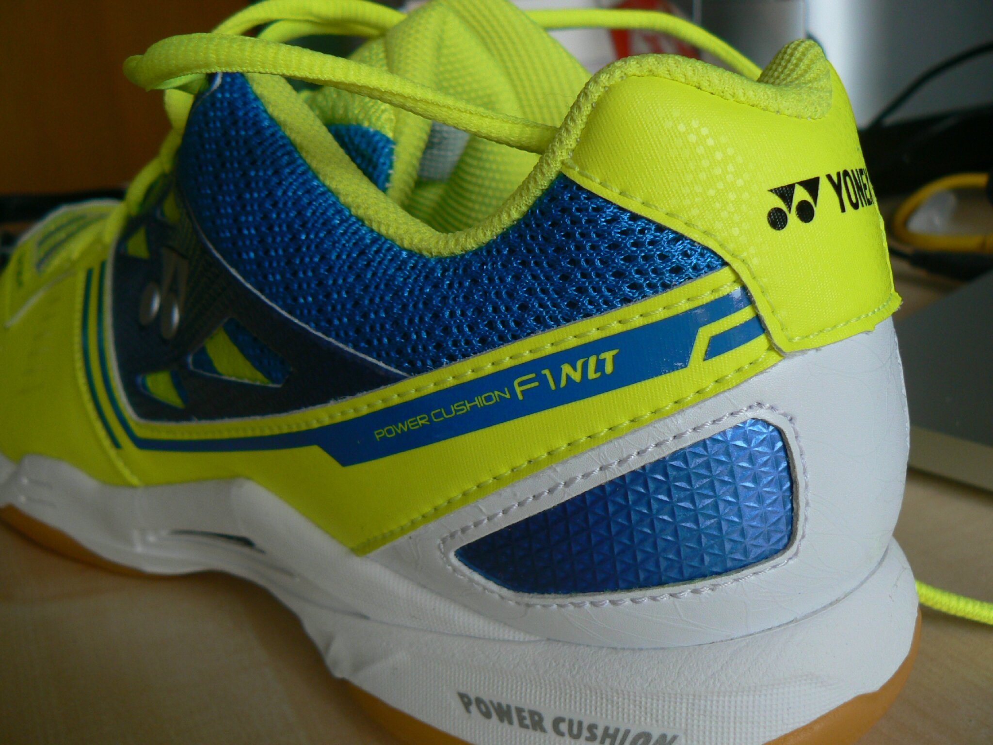 yonex shb 99 ltd
