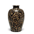 A rare jizhou 'guri'-style vase, meiping, song dynasty (960-1279)