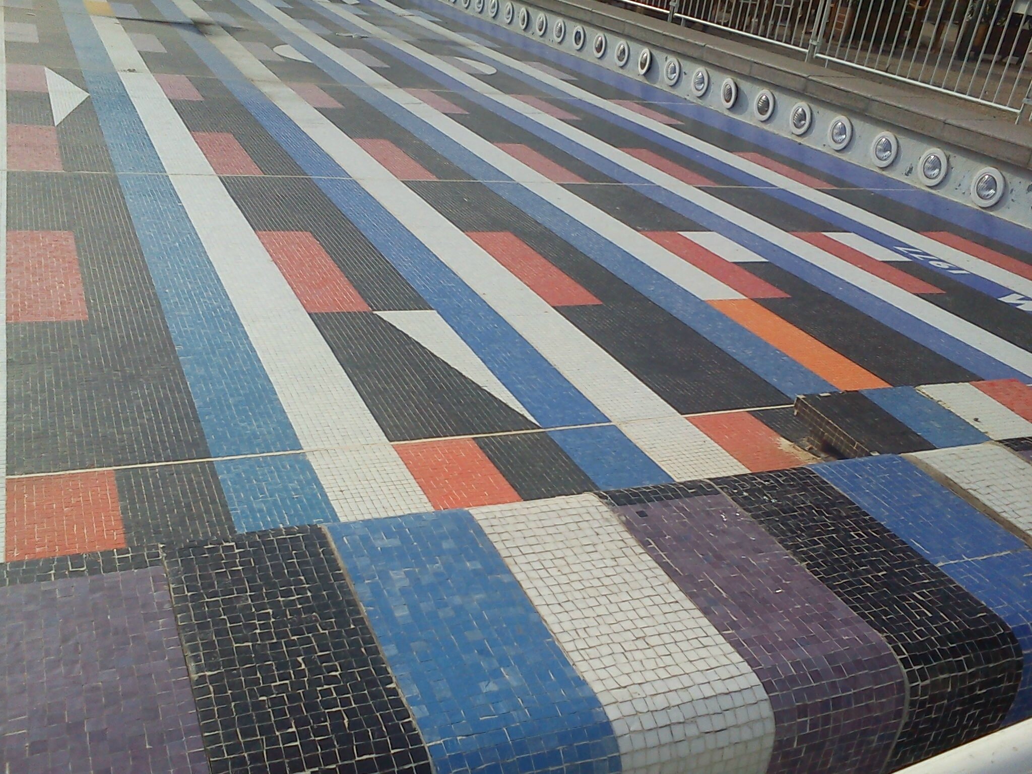 Pourquoi Ma Tele Fait De La Mosaique mosaiquede la défense - kinettelamosa