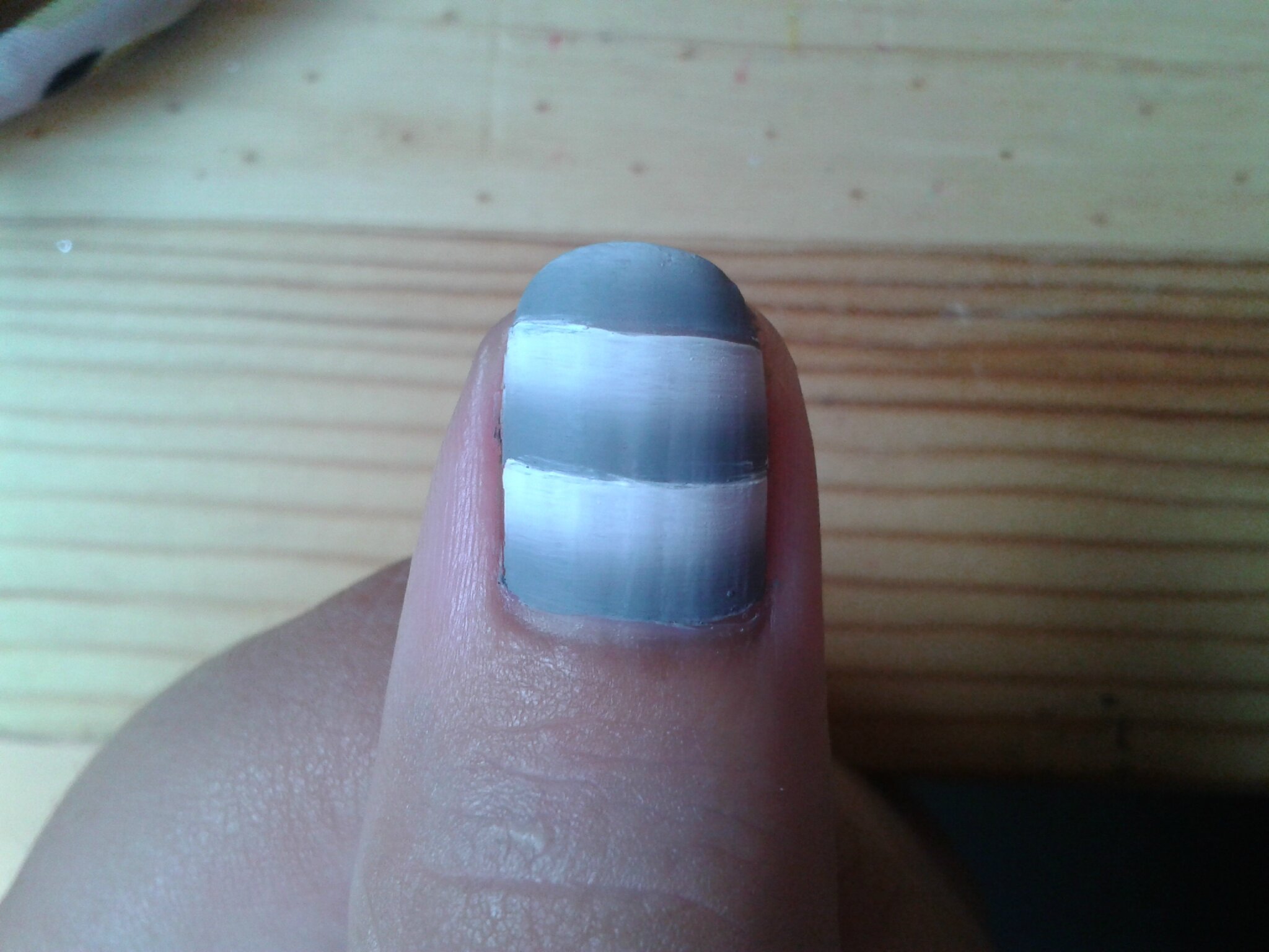 Ongle De Pied Cassé Au Milieu Que Faire Nail art mur en pierre et éclat de peinture - Cerise12NailArt