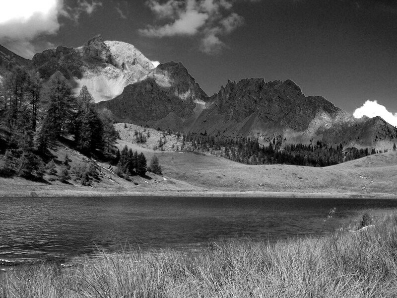 La Haut Dans La Montagne Album Photos Quand Le Noir Et Blanc Reflete Les Couleurs De La Vie Ou De L Imaginaire