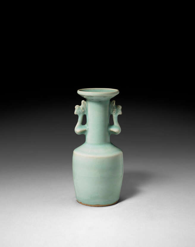 A small Longquan celadon 'Twin-phoenix' mallet vase, Southern Song-Yuan dynasty (1127-1368)