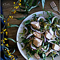 Salade de feuilles vertes, brocoli & semoule, dinde marinée au yaourt & paprika fumé 