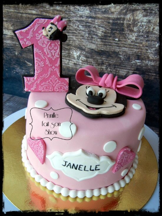 Sweet table minnie mouse rose} cupcakes minnie mouse et wedding cake minnie  mouse pink - Prunille fait son show