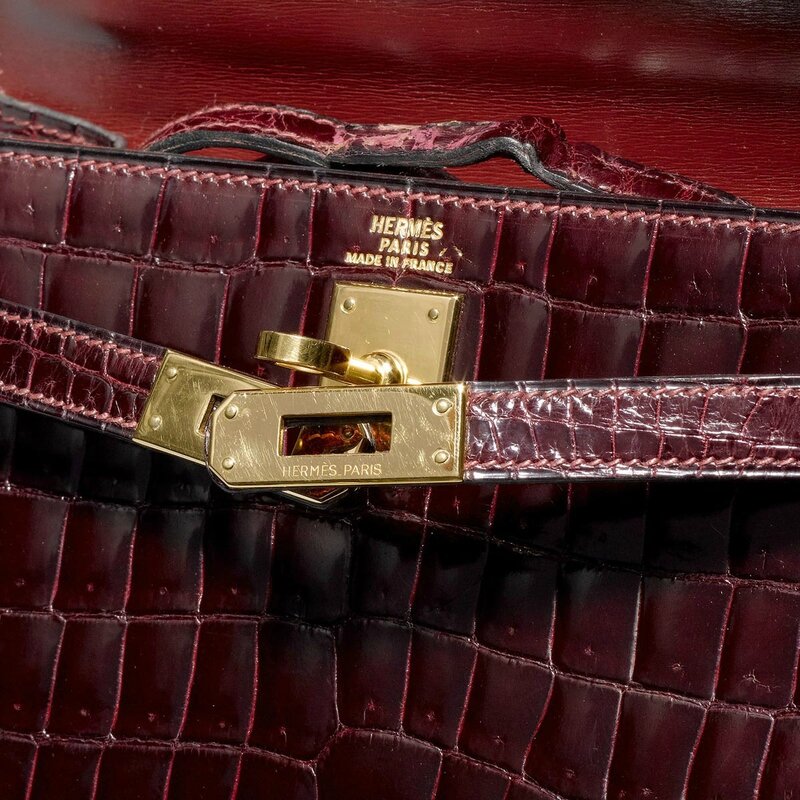 Bonhams Cornette de Saint Cyr : HERMES Paris, made in France, 2022. Sac  Mini Kelly 25.