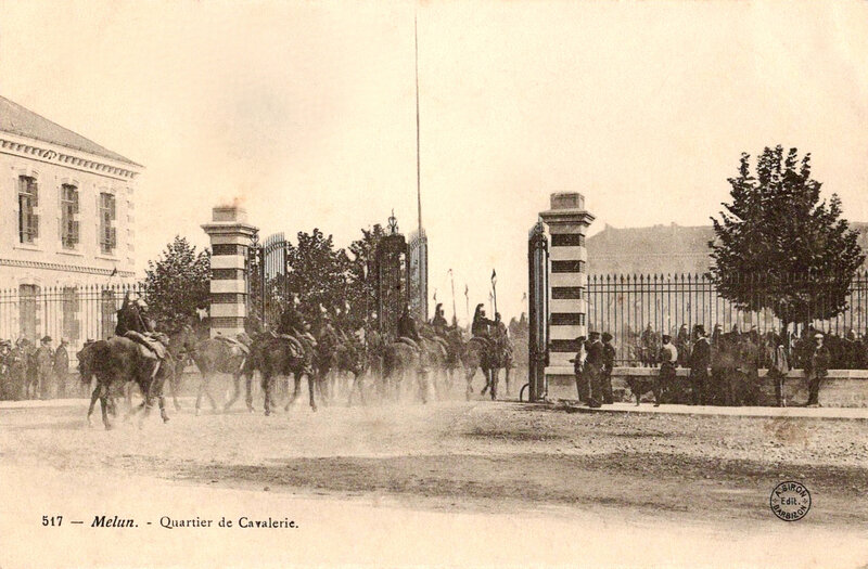 Melun, quartier de cavalerie