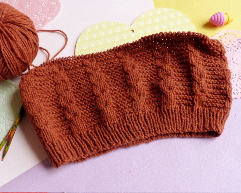 bonnet-crochet-encours-la-souris-aux-petits-doigts