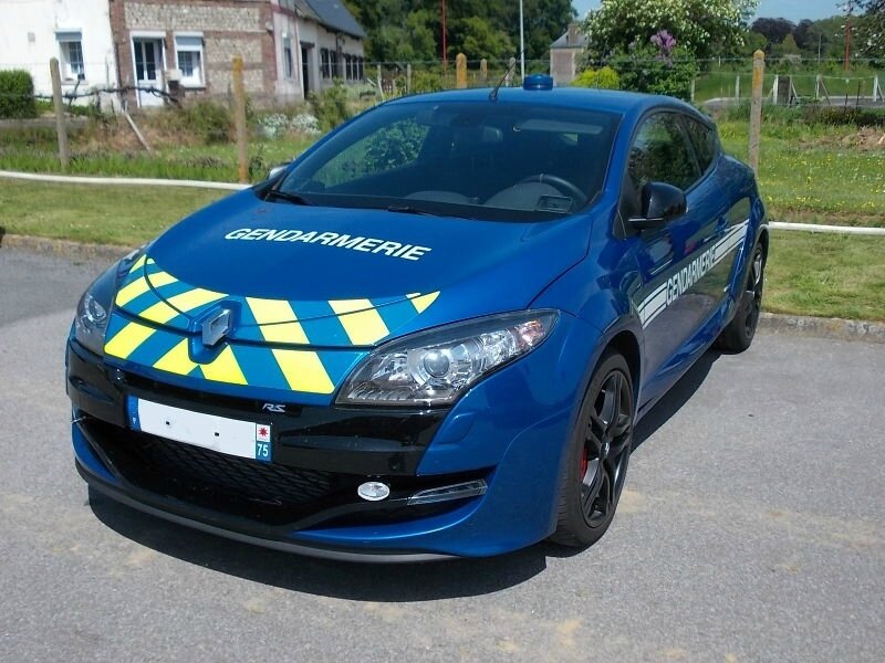 RenaultMeganeIIIRS-BRIav1