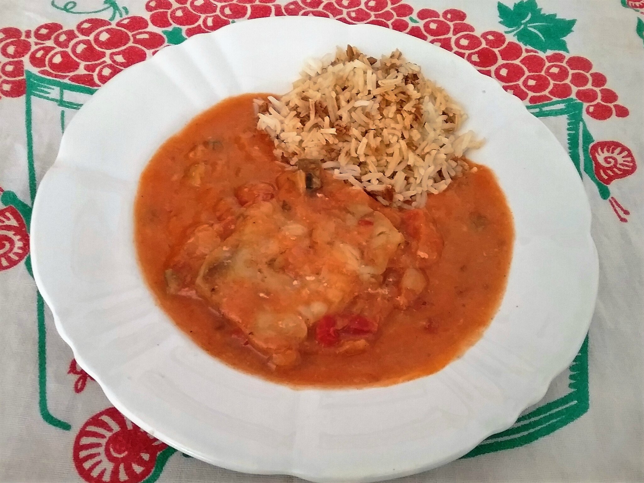 Filets De Lieu Noir A La Sauce Tomate Au Thym Et Riz Les