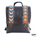 Cartable maternelle renard ours original rétro marron fermoirs clips vieillis Mixte garçon -fille Maroquinerie chic et décalée Création : CrApule FActOry
COLLECTION : M'AS TU VU BOUTIQUE EN LIGNE : http://www.crapule-factory.com
