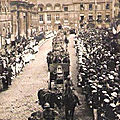 11 12 Caen, Festivités du Retour des Poilus le 13 septembre 1919, Place de l'Hôtel de ville, défilé du 43e RAC