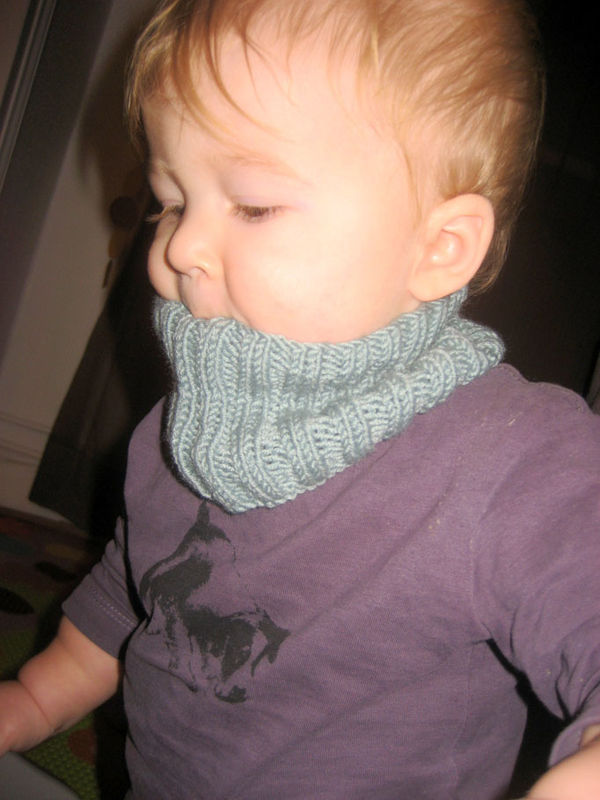 snood bebe a tricoter