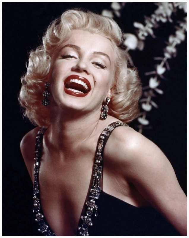 1952-09-FOX_studios-dress_black_jewels-052-1-by_frank_powolny-1a