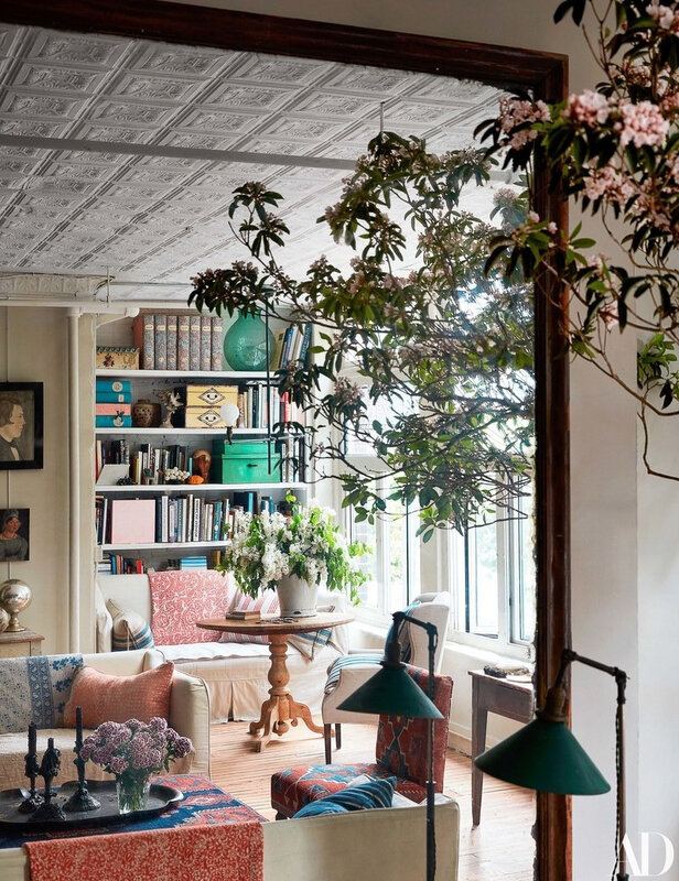 Vintage Eclectic Manhattan home of John Derian photos by Stephen Kent Johnson (10)