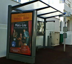 Mary_Lou__abribus