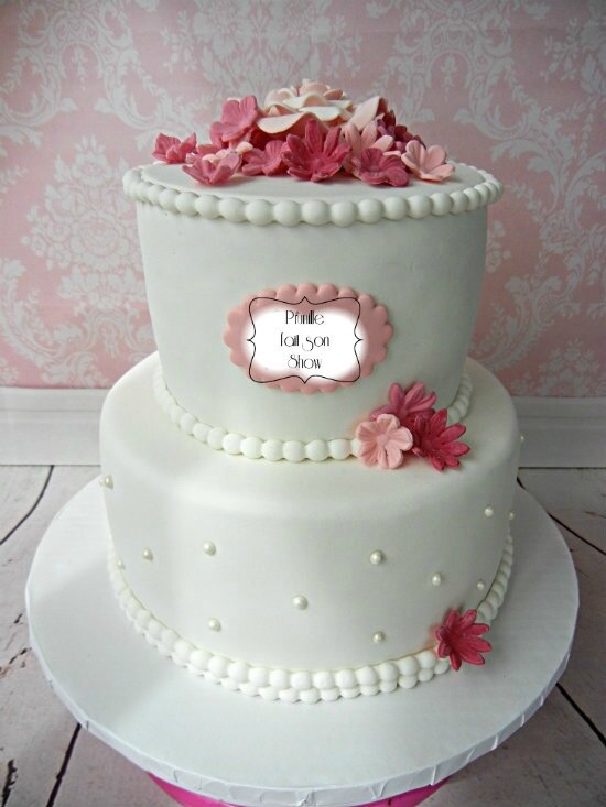Wedding Cake Rose Et Perles Nacrees Tres Classe Prunille Fait Son Show