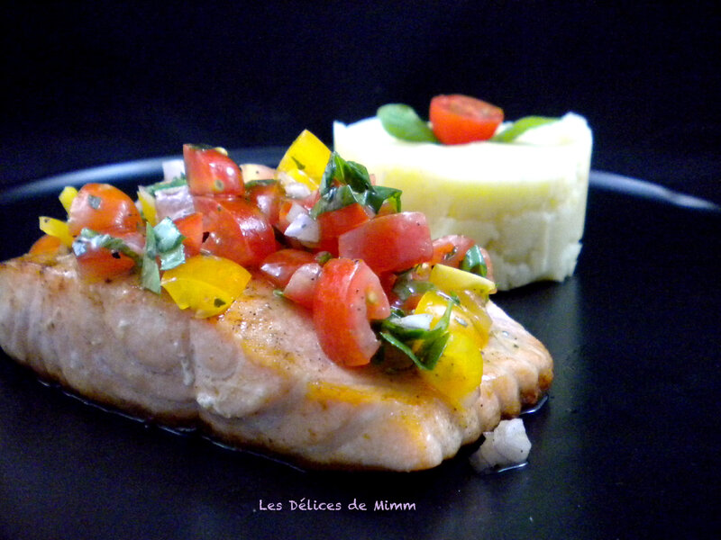 Pavé de saumon et sa sauce vierge 4