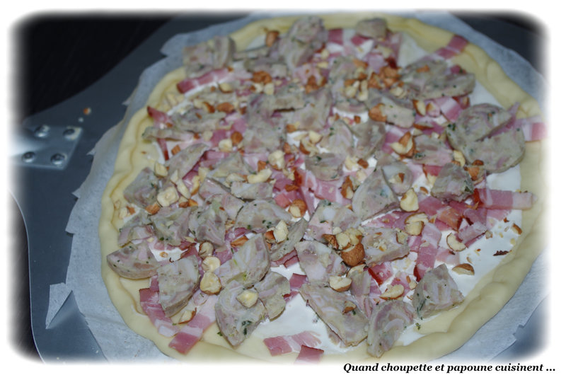 pizza andouillette et noisettes-3900