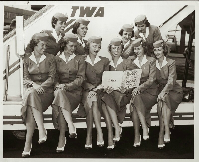 Retro Uniforms of Flight Attendants (4)
