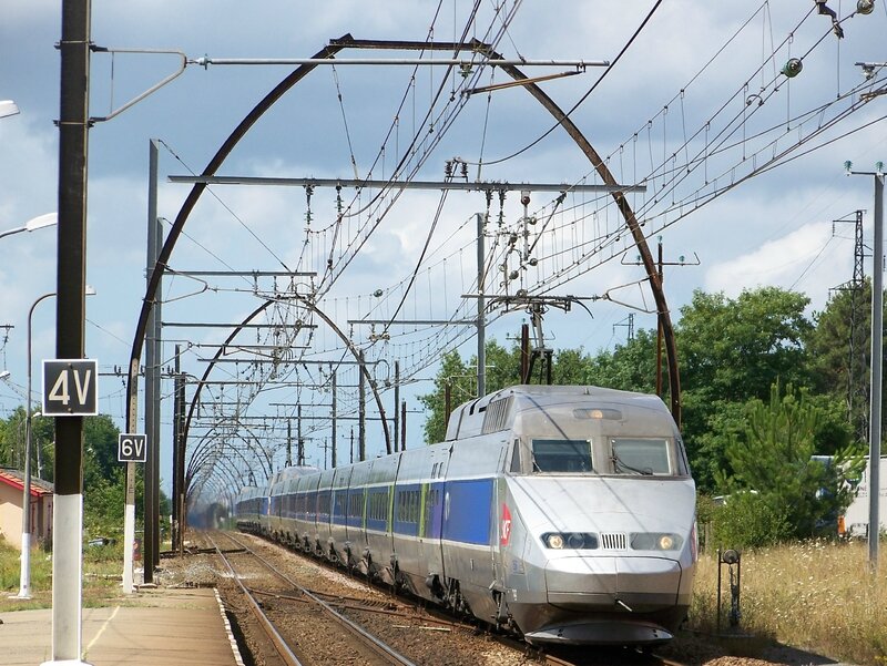 2009-07-25 11h40a Marcheprime (TGV 8530 Hendaye-Paris)