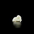 A small white jade carving of a horse, 18th-19th century
