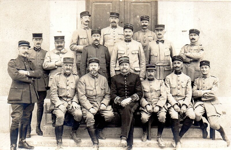 Caen, Quartier Claude Decaen, officiers du 43e RAC, 1919
