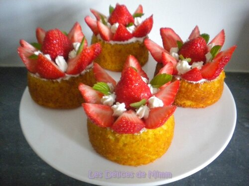 Petits gâteaux fraises et chantilly 3