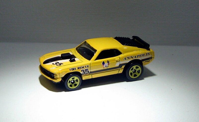 Ford mustang mach 1 (Hotwheels 2011) 01