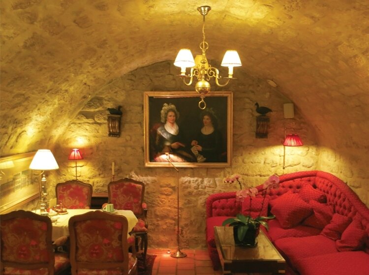 Interior+dEsign-+Glamorous HOTEL PARIS Duc de St Simon (27)